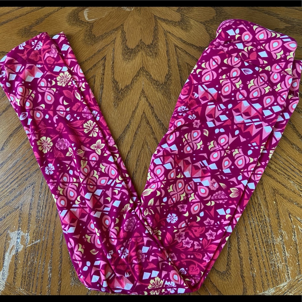 L/XL (sizes 7-12) Kids Leggings - LuLaRoe. New